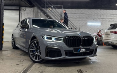 BMW 740D — оклейка автомобиля полиуретановой пленкой цвета Nardo Grey