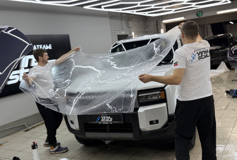 Новый Toyota Land Cruiser Prado — комплексное бронирование кузова пленкой