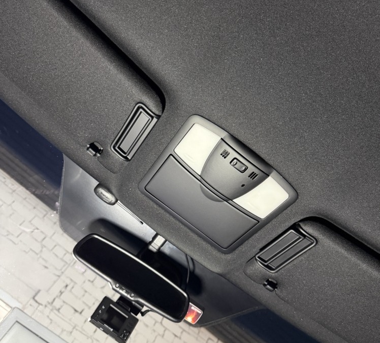 Nissan Patrol — перетяжка потолка и покраска потолочного пластика