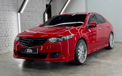 Honda Accord — полировка кузова и керамика, химчистка, перетяжка потолка и руля