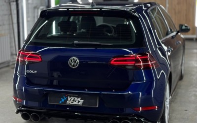 Volkswagen Golf — полировка кузова и нанесение керамики