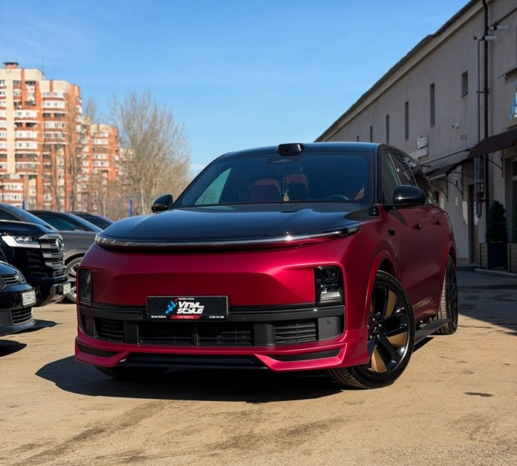 Lixiang L9 — двухцветная оклейка автомобиля и целый комплекс работ