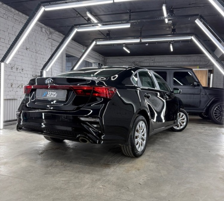 Kia Cerato — полировка кузова автомобиля