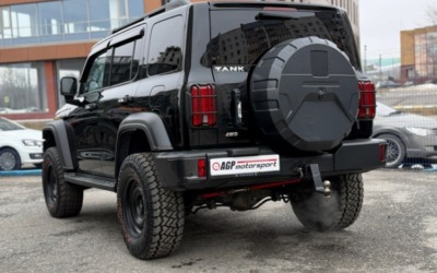 Tank 300 — чип-тюнинг автомобиля 270 л.с. / 470 Нм и изготовление выхлопной системы