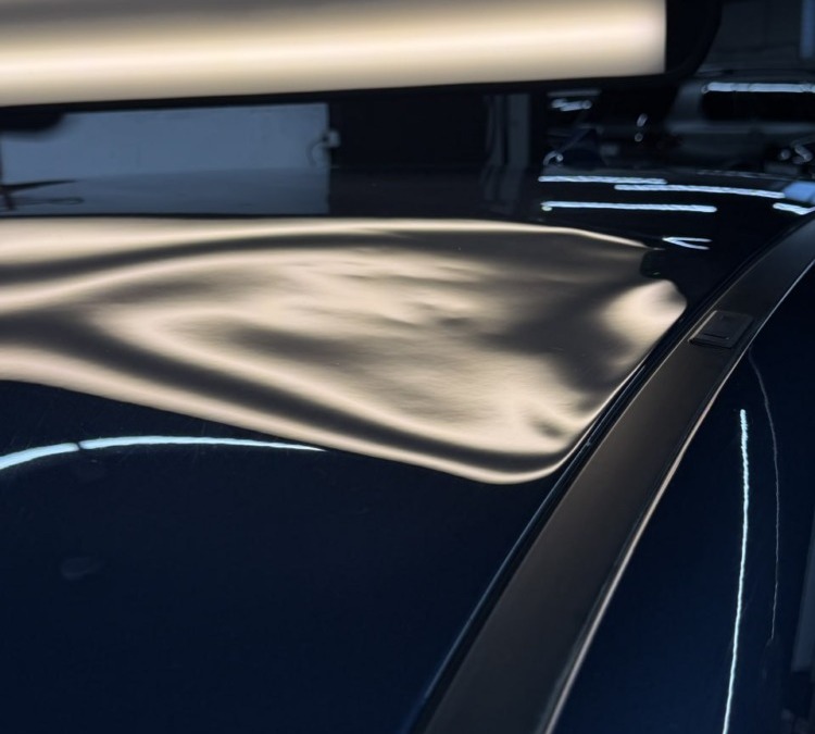 Ремонт вмятин без покраски на автомобиле Kia Ceed