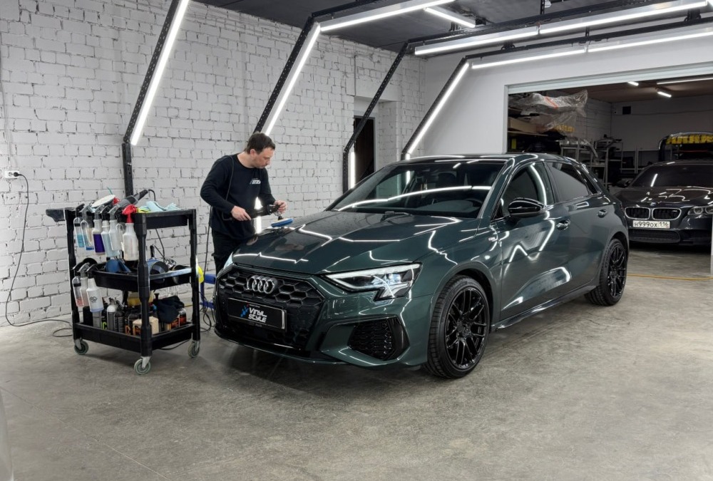 Полировка кузова и нанесение керамики на кузов автомобиля  Audi A3