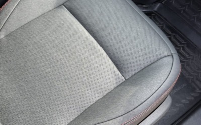 Nissan Qashqai — перешив руля, сидений автомобиля и дверных карт