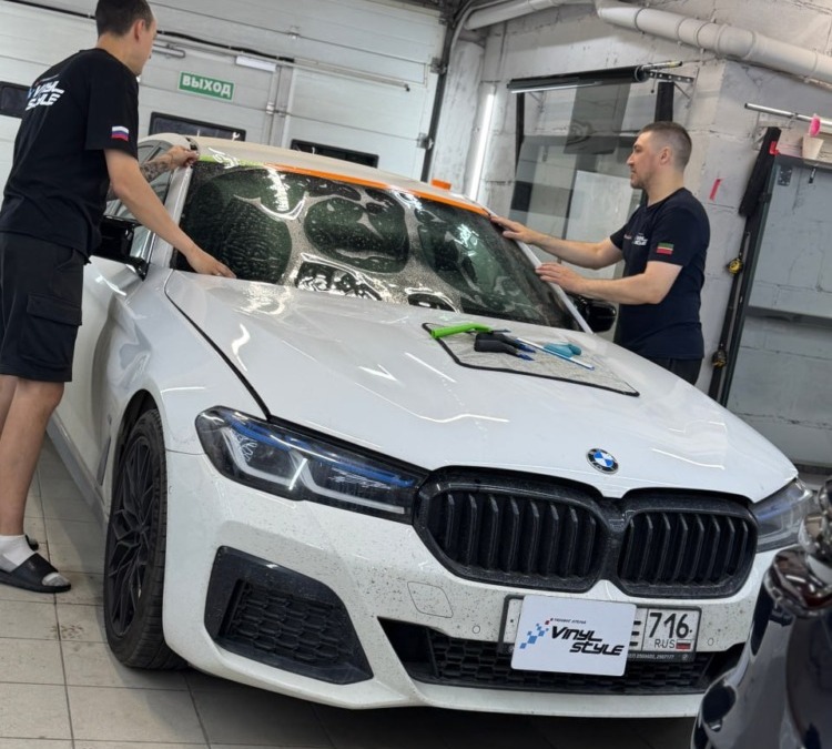 BMW 5 Series G30 — бронирование лобового стекла