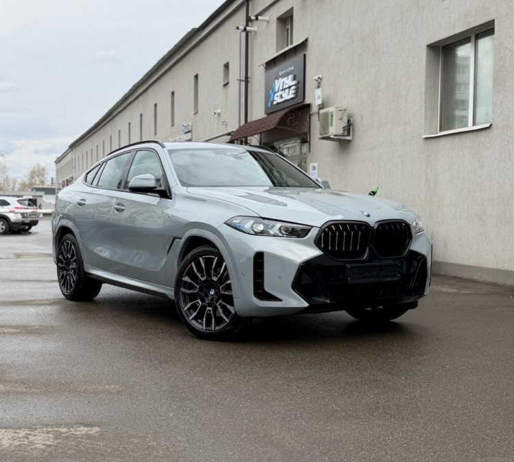 BMW X6 — бронирование всего кузова и лобового стекла