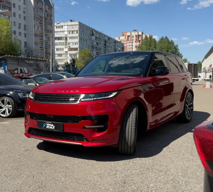 Range Rover — бронирование кузова авто и бронирование крыши черной полиуретановой пленкой