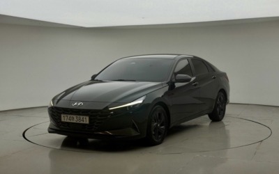 Hyundai Elantra 2022 в максимальной комплектации — 1 890 000 руб.