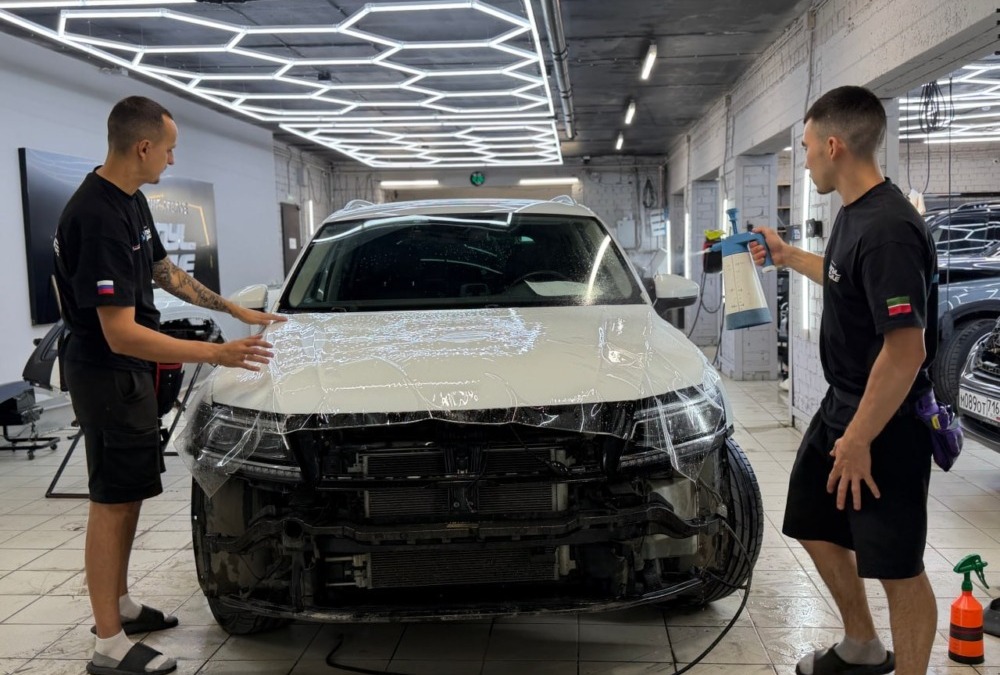 Volkswagen Tiguan — бронирование капота, крыльев и бампера