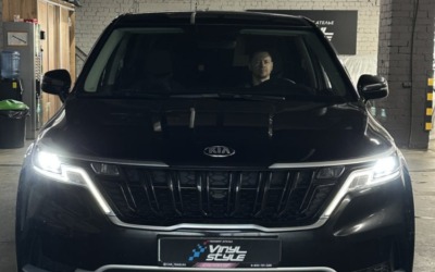 Kia Carnival 2022 года — установка led модулей в фары автомобиля
