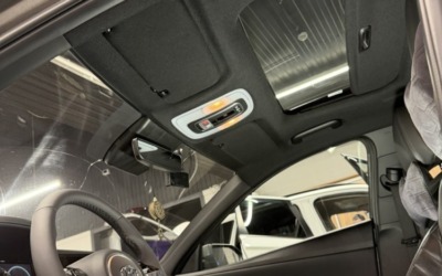 Hyundai Elantra — перетяжка руля, перетяжка потолка с покраской пластика