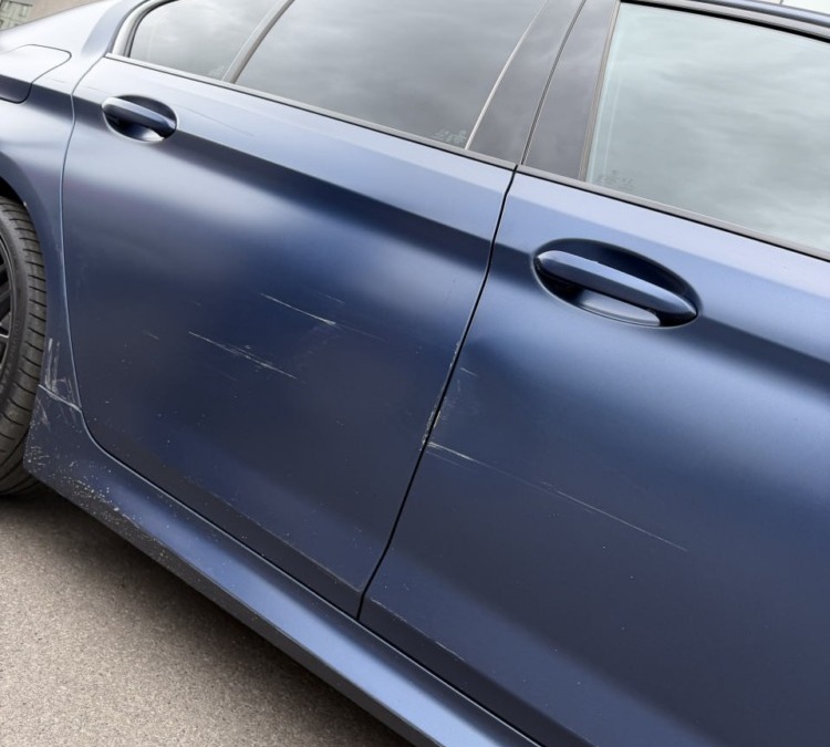 BMW 5 серии — ремонт вмятин без  покраски