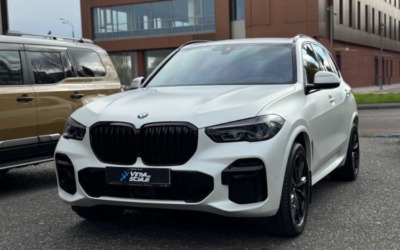 Установка Android-блока на BMW X5: доступ к приложениям и функциям