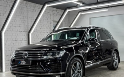 Volkswagen Touareg — полировка кузова и нанесение керамики, химчистка