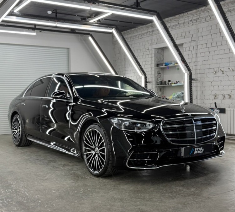 Mercedes S400 — полировка и керамическое покрытие для идеального блеска