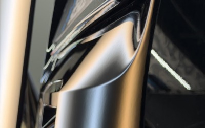 Hyundai Staria — устранение вмятины на крышке багажника