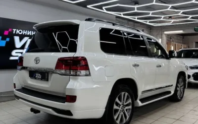 Toyota Land Cruiser 200 — бронирование кузова, шумоизоляция 4 дверей, перетяжка руля