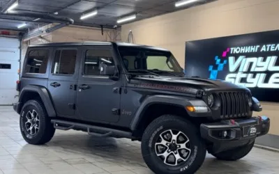 Jeep Wrangler Rubicon — бронирование кузова матовой полиуретановой пленкой, установка StarLine B97 v2, пошив чемодана
