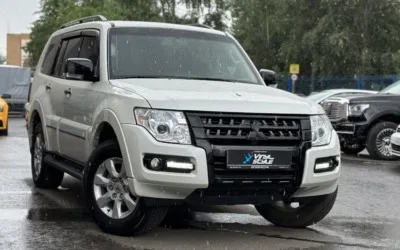 Mitsubishi Pajero — антихром, покраска решетки радиатора, молдингов, перетяжка руля, bi-led модули и многое другое