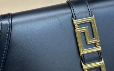 Реставрация сумочки Versace