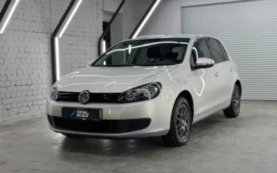 Volkswagen Golf — полировка кузова и нанесение керамики, химчистка салона, покраска бампера