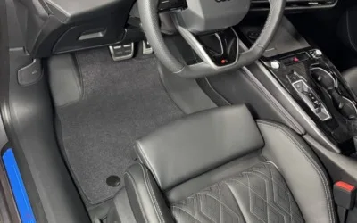 Пошив комплекта ковров в салон автомобиля Audi A5